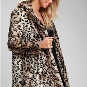 BB Dakota leopard coat